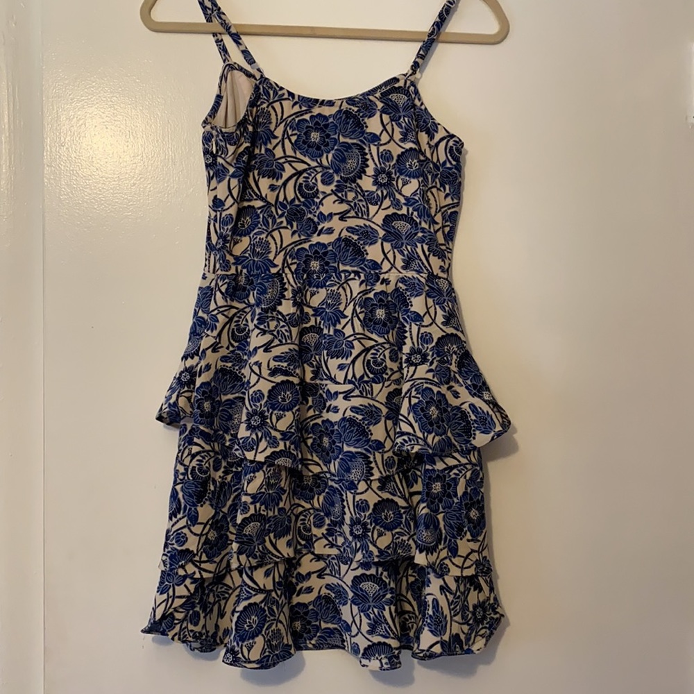 Dress - Picture 4 of 4